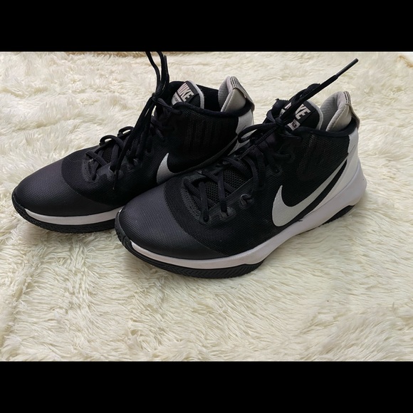 Nike Shoes - Nike Basketball shoes! Size women’s 10